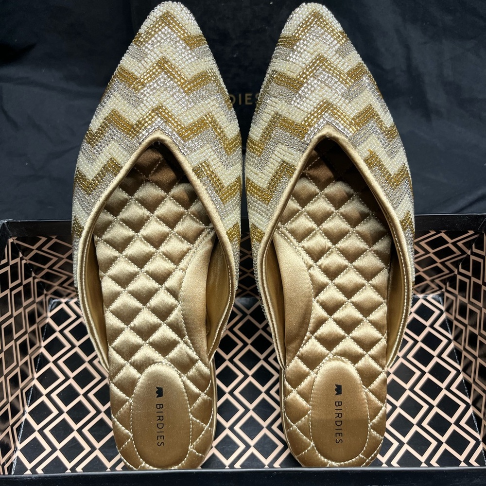 Birdies Size 8 Women's Gold and Cream The Swan